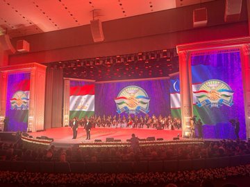 Elchi janoblari Toshkentda o'tkazilgan do'stlik musiqa kechasida qatnashdi